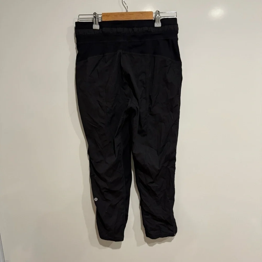 Lululemon Dance Studio Crop *25